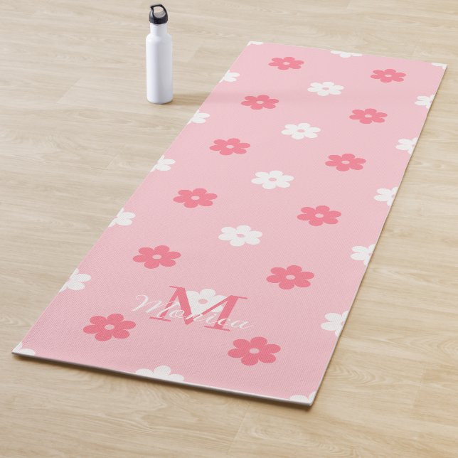 Tapis De Yoga Personalized name monogram white pink floral  (En situation)