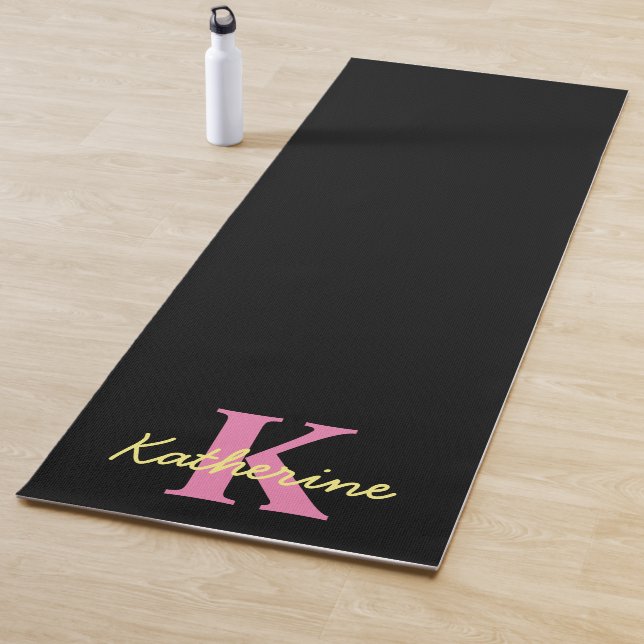Tapis De Yoga Personnalisé Monogramme Noir moderne (En situation)