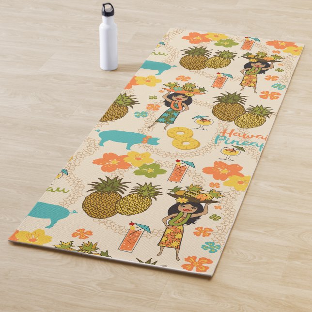 Tapis De Yoga Pineapple Luau Hawaiian Hula Girl and Surfboards (En situation)