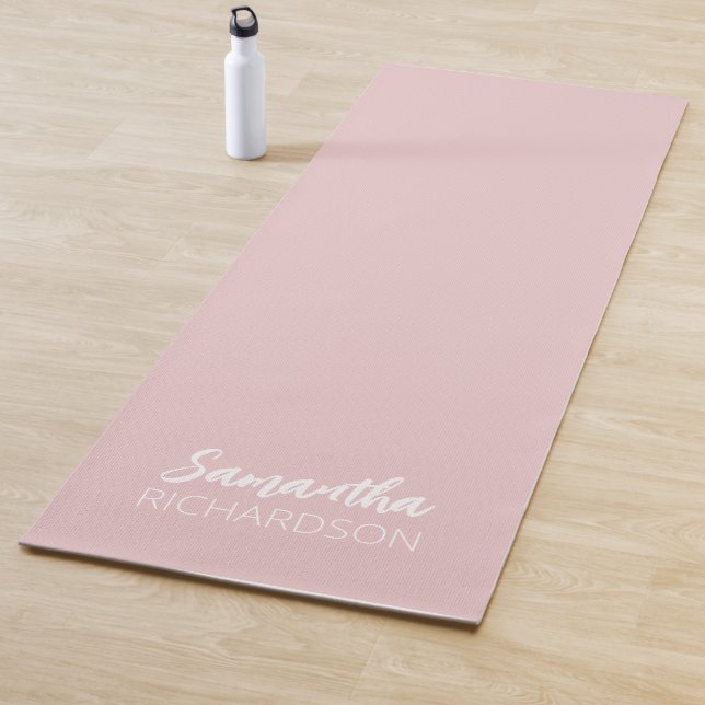 Tapis De Yoga Pink Personalized Monogram Name (En situation)