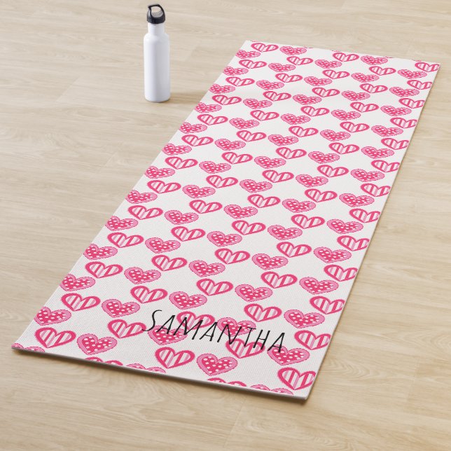 Tapis De Yoga Pointe Polka Et Coeurs De Tirage (En situation)
