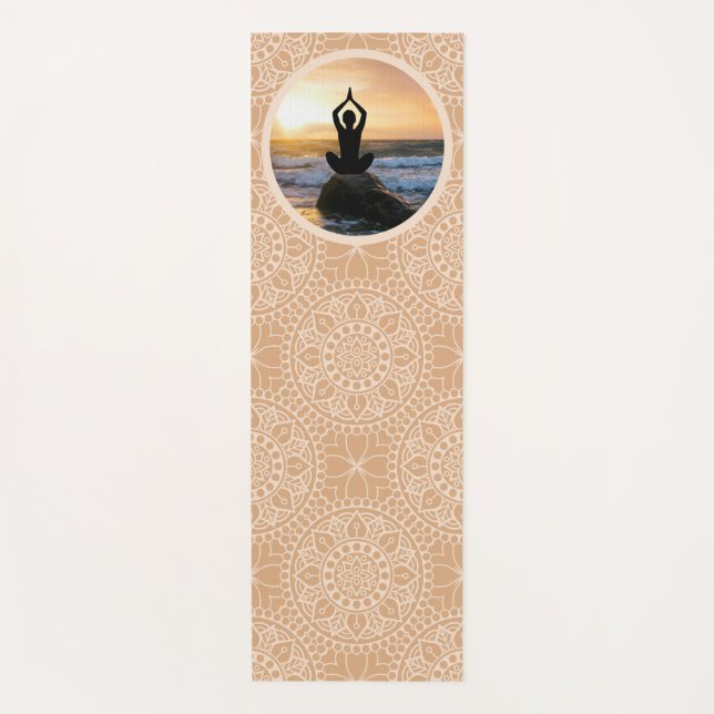 Tapis De Yoga Pose de Yoga Rocky Ocean Shore Sunrise Motif (Devant)