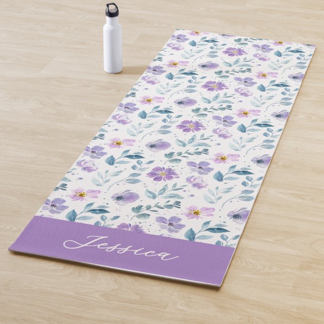Tapis De Yoga Purple Green Watercolor Wildflower Custom Name (En situation)