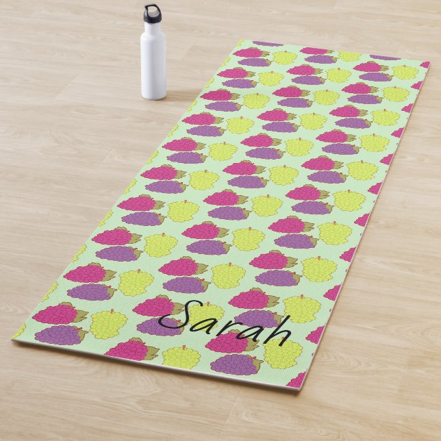 Tapis De Yoga Raisins Rouge, Vert Et Violet (En situation)