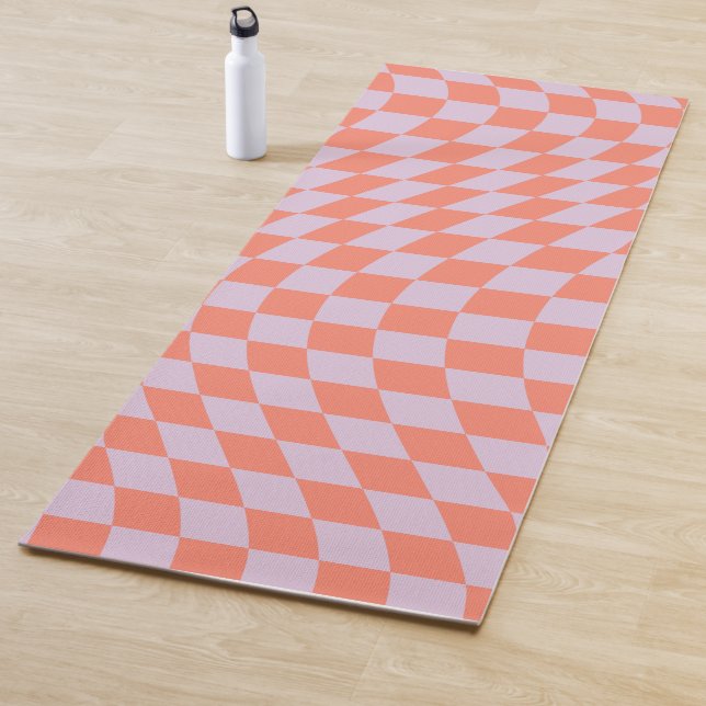 Tapis De Yoga Retro Check Motif Lilac Et Orange Checkerboard (En situation)