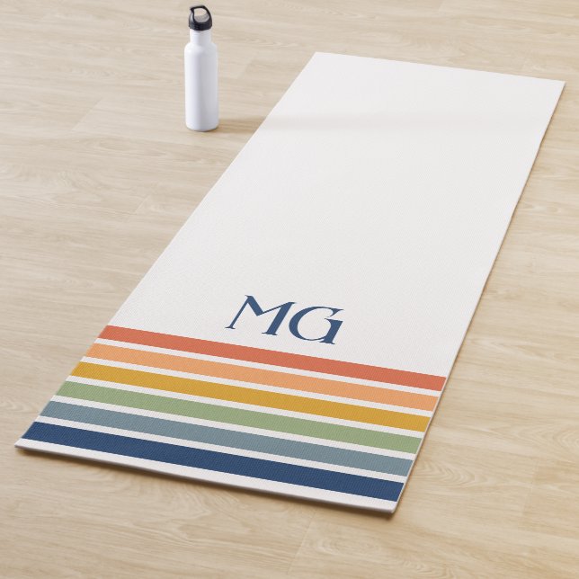 Tapis De Yoga Retro Monogrammed Minimalist Stripes (En situation)