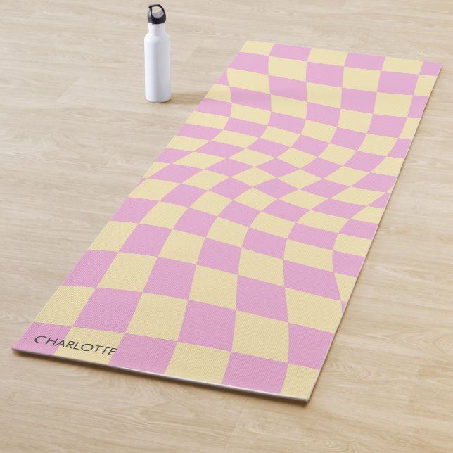 Tapis De Yoga Retro Pastel personnalisé À damiers dérouté (En situation)