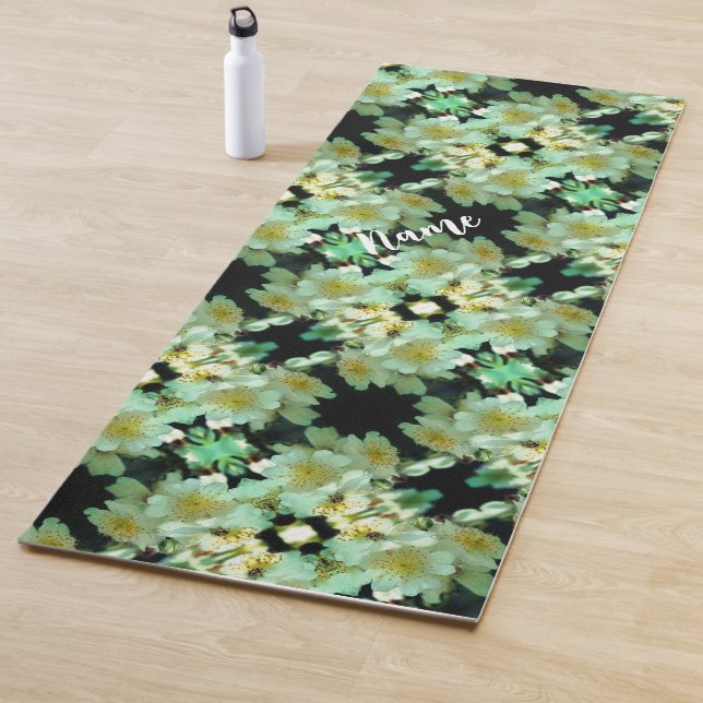 Tapis De Yoga Roses blancs retors personnalisés (En situation)