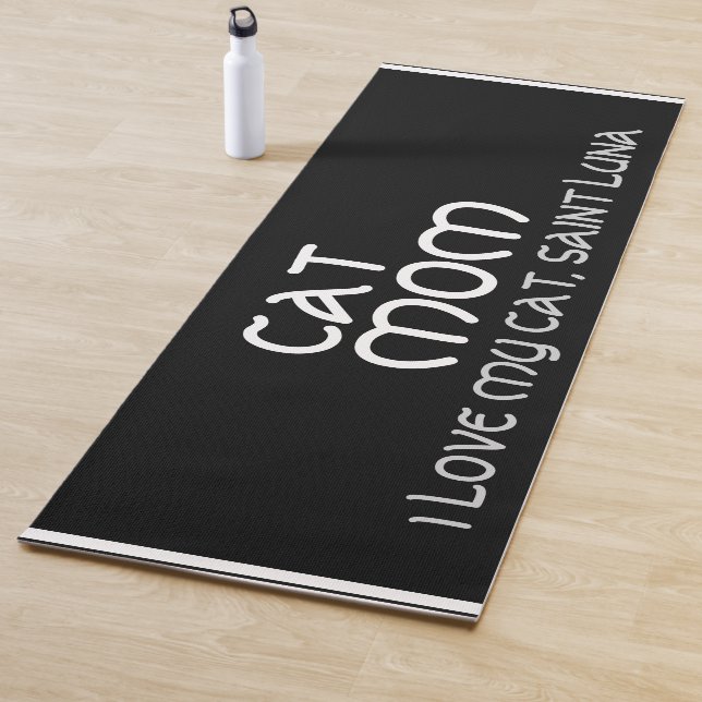 Tapis De Yoga Script Maman Chat Nom de Compagnie Gris Blanc Noir (En situation)