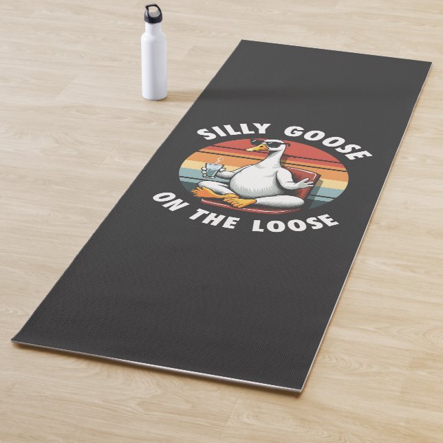 Tapis De Yoga Silly Goose sur Loose Meditation Yoga Retro (En situation)