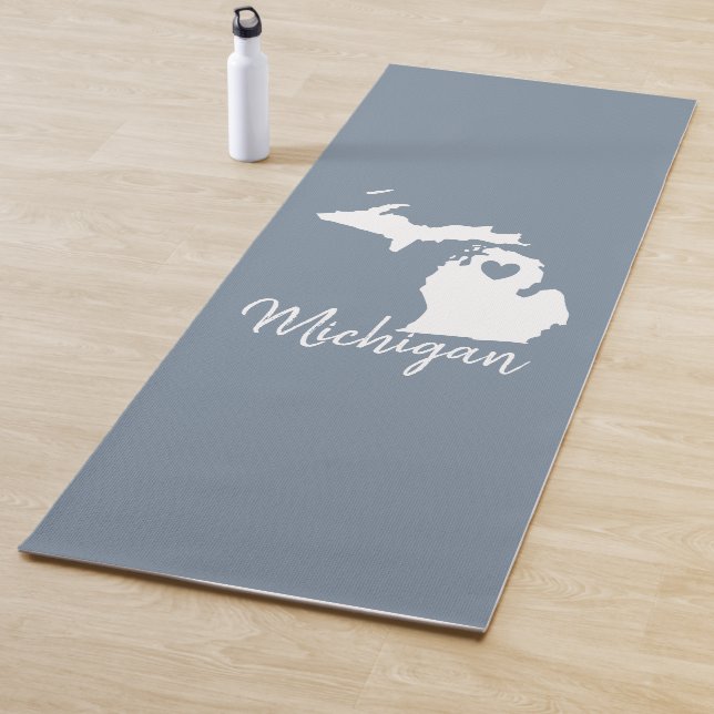 Tapis De Yoga Simple Ardoise Bleu Michigan Home State Map (En situation)