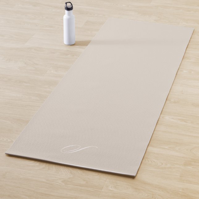 Tapis De Yoga Simple Exercice Neutre De Beige (En situation)
