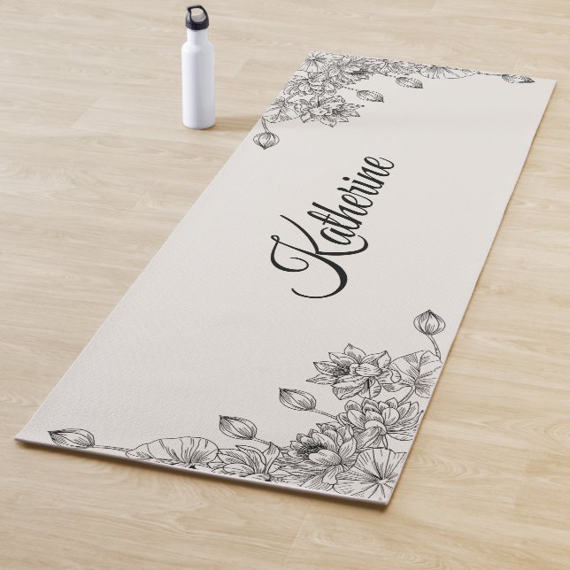 Tapis De Yoga Simple Modern Floral Script Name Cream Lotus  (En situation)