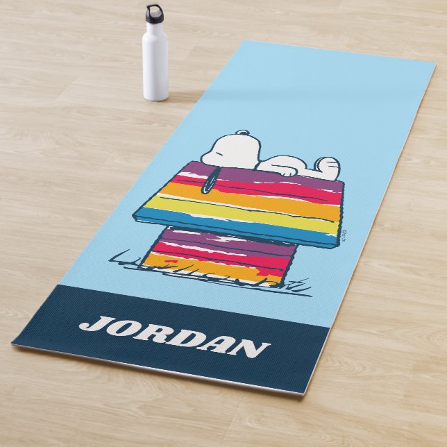 Tapis De Yoga Snoopy | Rainbow Dog House (En situation)