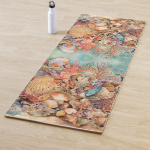 Tapis De Yoga Sous Les Coquilles De Poissons De Mer