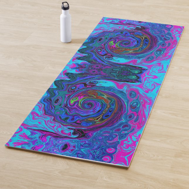 Tapis De Yoga Super Retro Blue et Purple Swirl Abstrait (En situation)