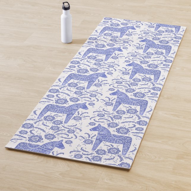 Tapis De Yoga Swedish Dala Horse Indigo Blue Folk Art Yoga Mat (En situation)