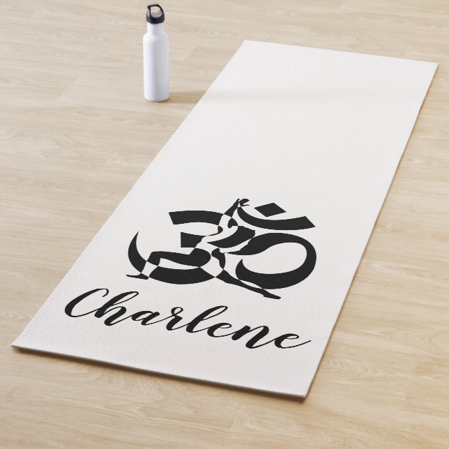 Tapis De Yoga Symbole de l'OM de pose de yoga personnalisé (En situation)
