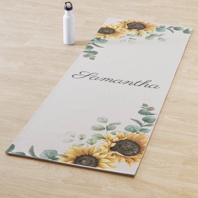 Tapis De Yoga Tournesol Eucalyptus Vert Script Personnalisé (En situation)
