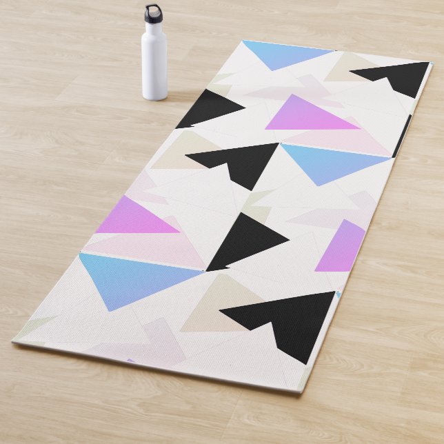 Tapis De Yoga Triangle d'art Abstrait Pyramide Motif Yoga Mat (En situation)
