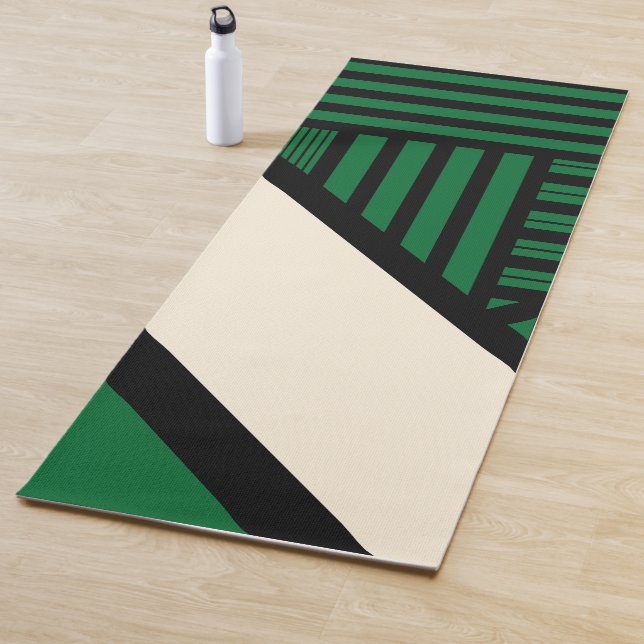 Tapis De Yoga Triangle - Vert, Crème et Noir (En situation)