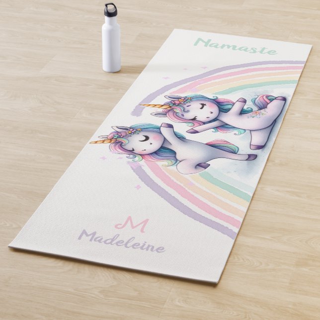 Tapis De Yoga Unicorns Namaste Yoga Poses Nom mignon Monogramme (En situation)