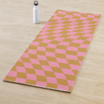 Tapis De Yoga Vérifier Pink Mustard À damiers Motif Checkerboard<br><div class="desc">à damiers Motif - tableau de bord rose et moutarde tordu / ondulé / déformé.</div>