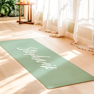 Tapis De Yoga Vert Menthe Poussiéreux Nom Personnalisé Simple