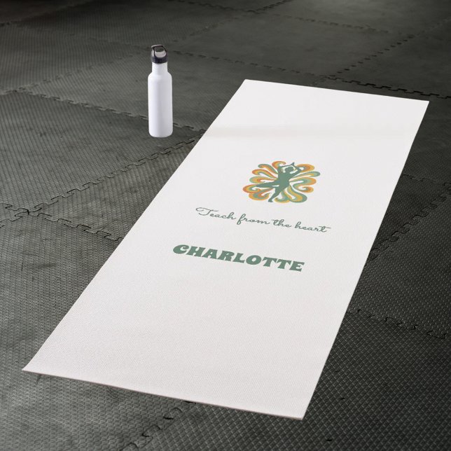 Tapis De Yoga Yoga pose swirls retro green orange name slogan (Créateur téléchargé)