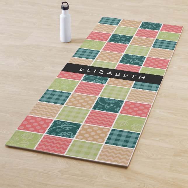 Tapis De Yoga Zigzag, Chevron, En vichy, Pois, Votre Nom (En situation)