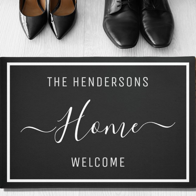 Tapis noir de la famille customisée (Créateur téléchargé)