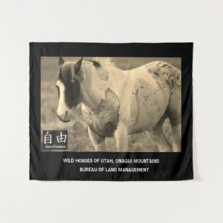 Tapisserie CHEVAUX SAUVAGES DE UTAH, MONTAGNES ONA