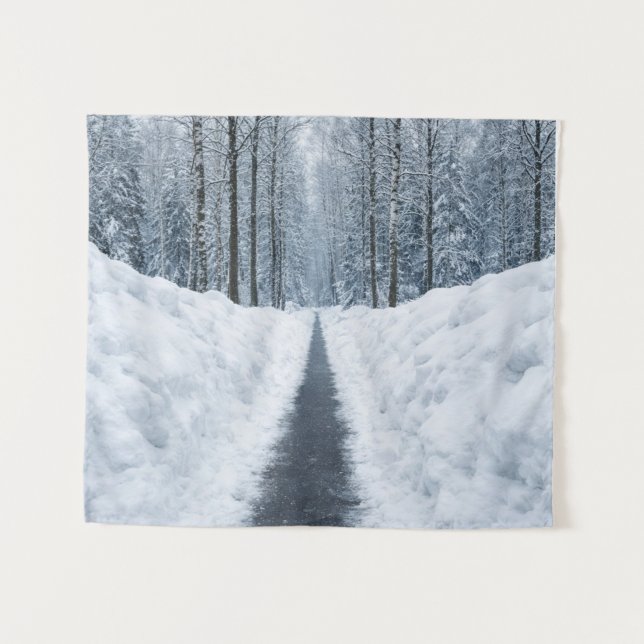 Tapisserie de forêt hivernale brumeuse (Devant (Horizontal))