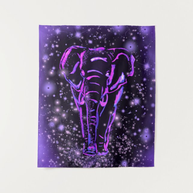 Tapisserie d'éléphant violet marchant dans la nuit (Devant)
