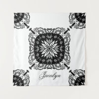 Tapisserie Nom Floral Noir Blanc Mandala