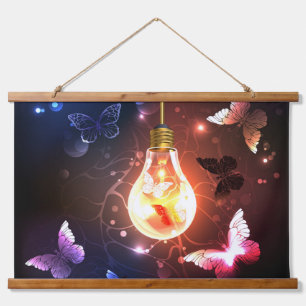 Tapisserie Suspendue Ampoule lumineuse avec papillons nocturnes