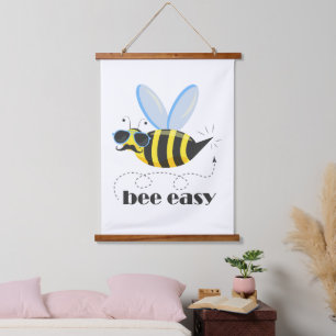 Tapisserie Suspendue Bee caractère avec mustache lunettes de soleil Bee