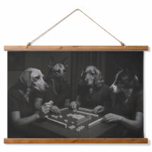 Chiens noirs et blancs jouant au Mahjong