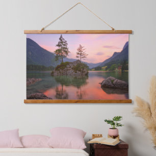 Tapisserie Suspendue Coucher de soleil sur le lac avec des arbres, des 