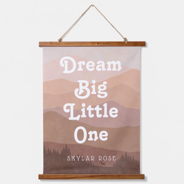 Tapisserie Suspendue Dream Big Little One Rose Boho Mountains Nursery (Recto)