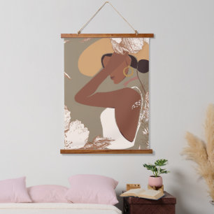 Tapisserie Suspendue Femme Boho avec une esthétique neutre en art linéa