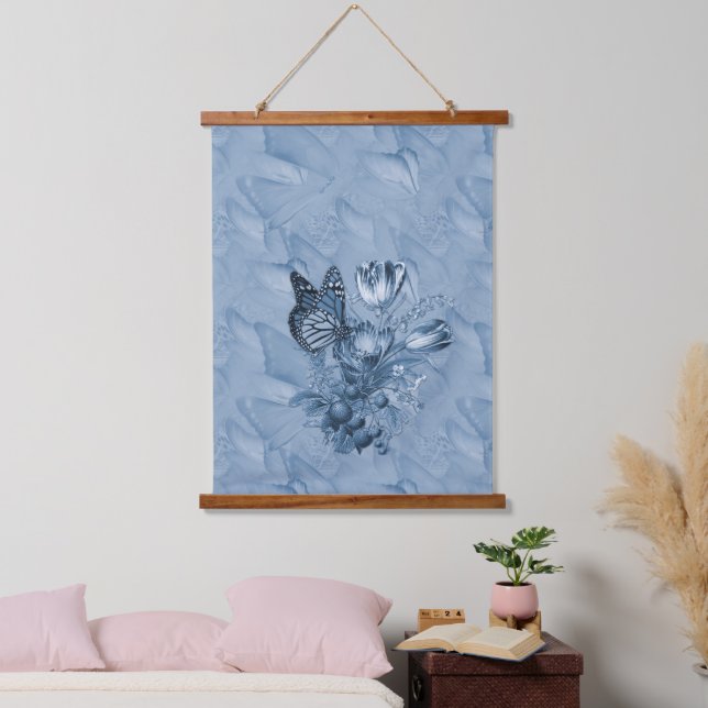 Tapisserie Suspendue Fleurs aquarelles avec papillons visités. (Chambre à coucher)