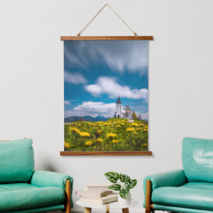 Tapisserie Suspendue Fleurs de Dandelion à l'église st primus Jamnik Sl