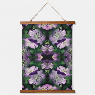 Tapisserie Suspendue Fleurs de géranium violet Multipliées Abstraites