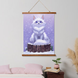 Tapisserie Suspendue Gardien de l'hiver : Renard arctique fantaisiste d