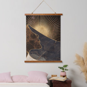 Tapisserie Suspendue Illusion de femme d'or avec le soleil et le marbre