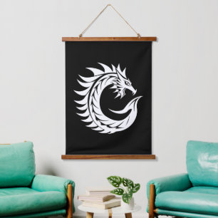 Tapisserie Suspendue Lettre C de style dragon, Alphabet Dragon, Monogra