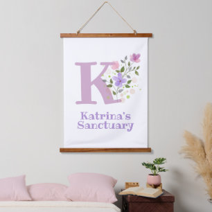 Tapisserie Suspendue Lettre K plus prénom avec un motif floral