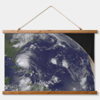 L'Ouragan Irene Traverse Les Bahamas.