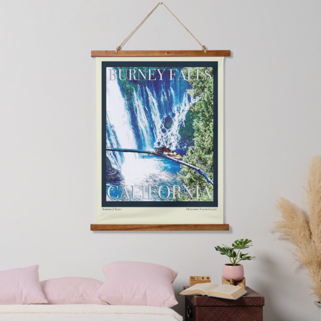 Tapisserie Suspendue Poster de Burney Falls, CA (Chambre à coucher)